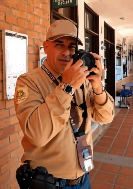 Vigilantes en Fabrica